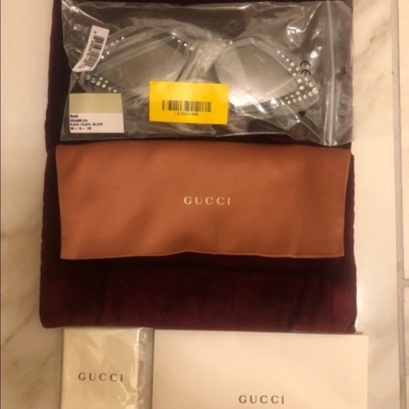🔥NEW GUCCI SWAROVSKI CRYSTAL SUNGLASSES 🔥 - Picture 4 of 12
